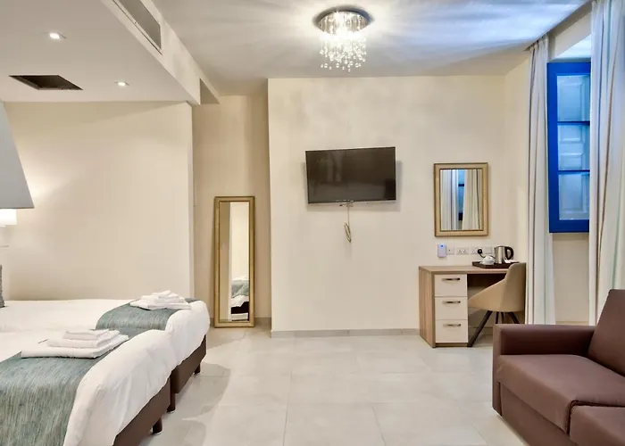 The - Piazza Nocleg ze śniadaniem 4*