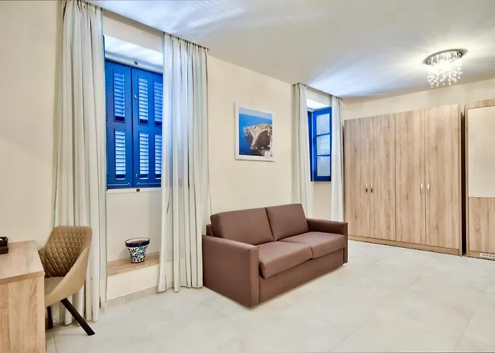 The - Piazza Nocleg ze śniadaniem 4*