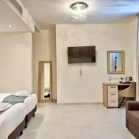 The - Piazza Bed & Breakfast 3*