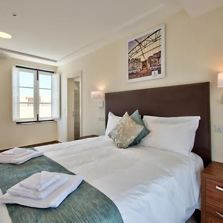 Nocleg ze śniadaniem The - Piazza 4*