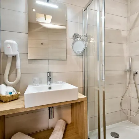 The - Piazza فندق مبيت وإفطار Kirkop