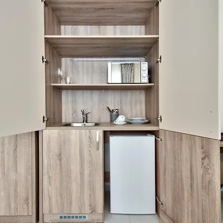 The - Piazza Oda ve Kahvaltı 4*