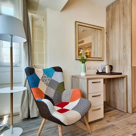 Bed & Breakfast The - Piazza 4*