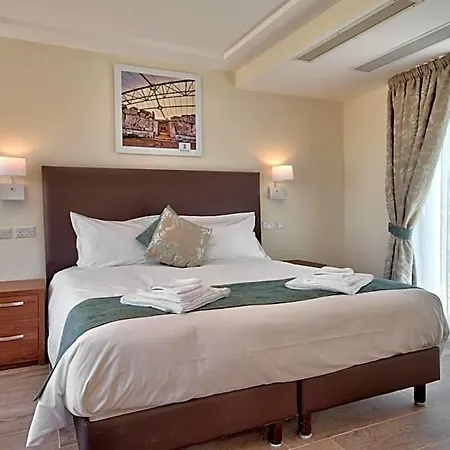 Oda ve Kahvaltı The - Piazza 4*