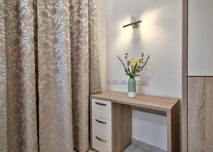 The - Piazza Bed and Breakfast