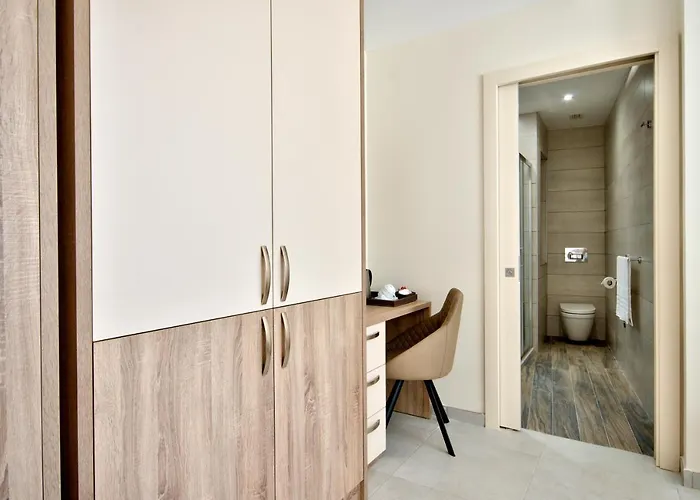 The - Piazza Bed and Breakfast 4*